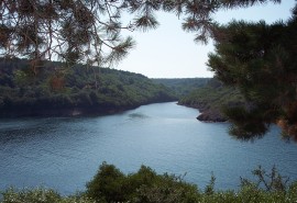 Hamsilos Cove