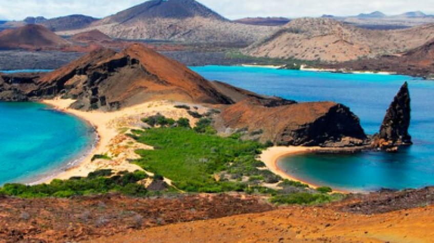 10 Days Galapagos Island Hopping in Santa Cruz and Isabela