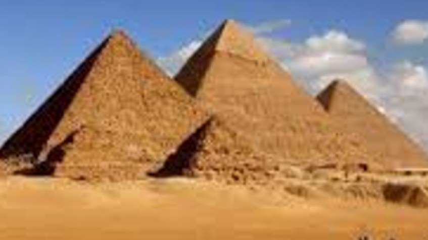 5 Days Pyramids and Cairo Sightseeing