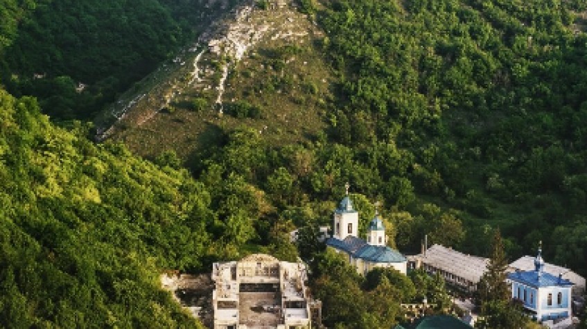 Tipova Monastery – Fromage from Moldova – Saharna Monastery